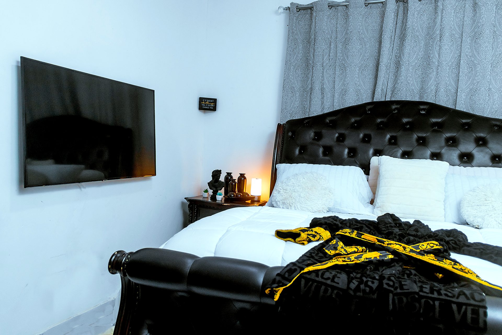 Inside the beachfront Presidential Suite at Venice View Beach Resort