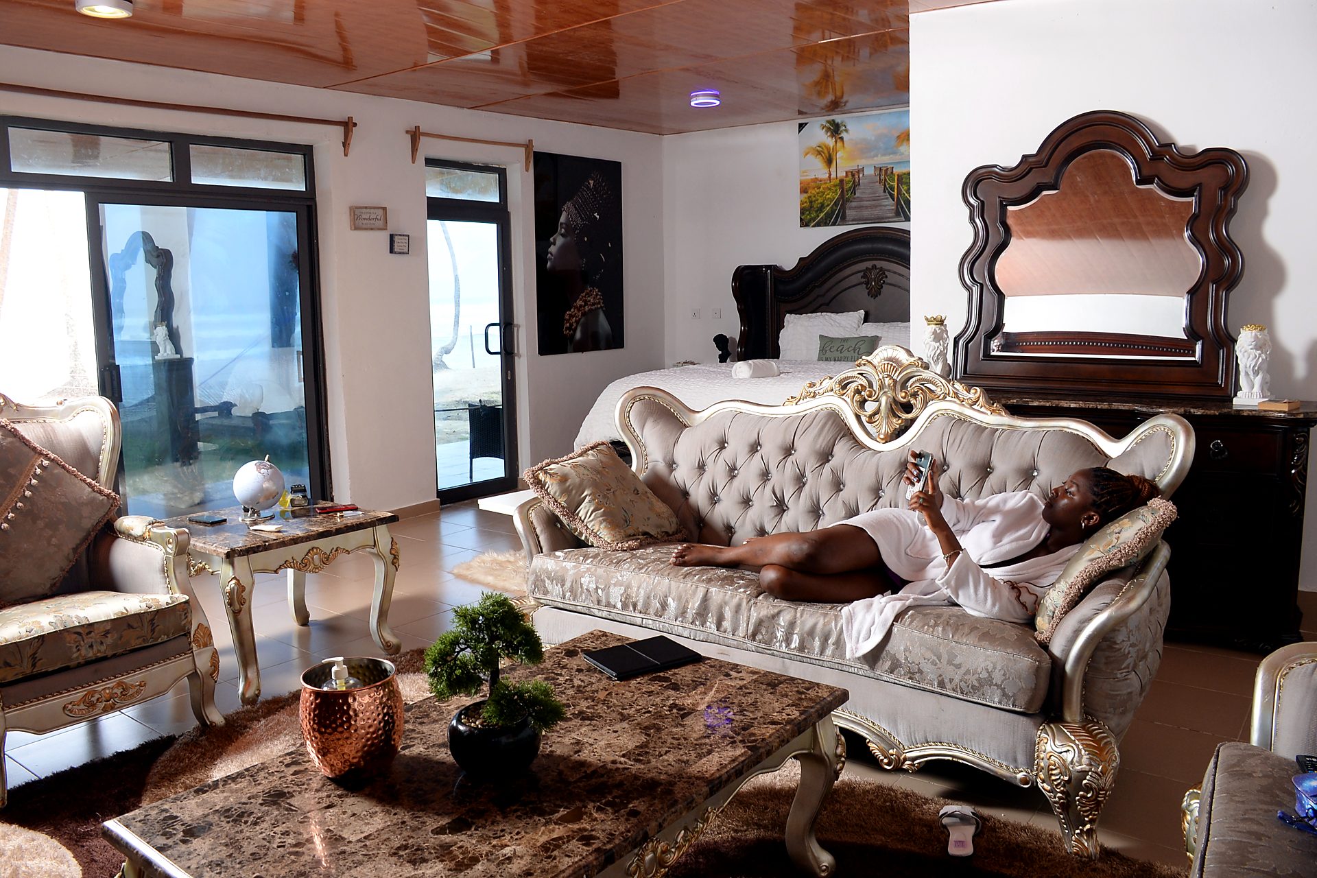 Inside the beachfront Presidential Suite at Venice View Beach Resort