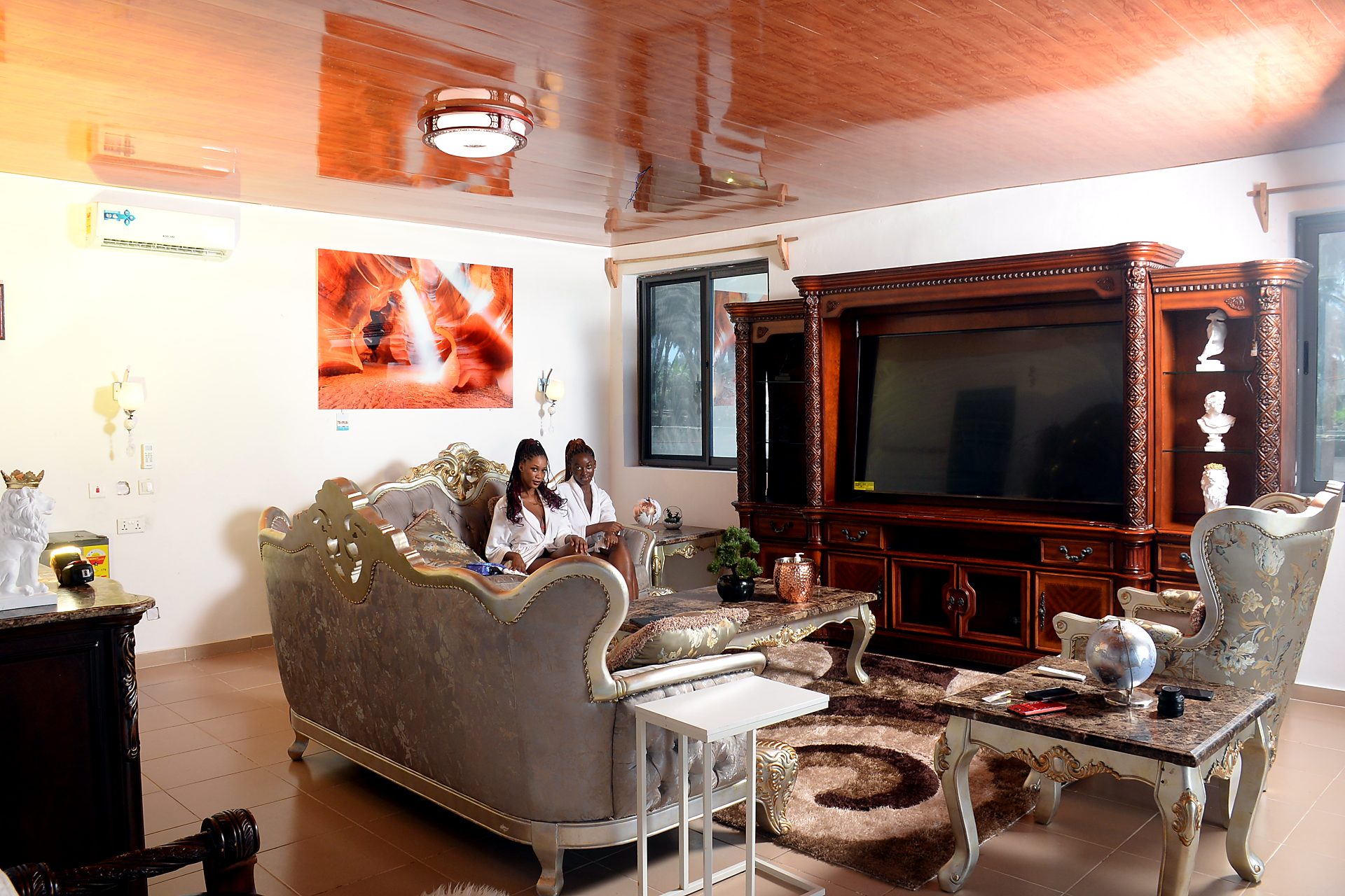 Inside the beachfront Presidential Suite at Venice View Beach Resort