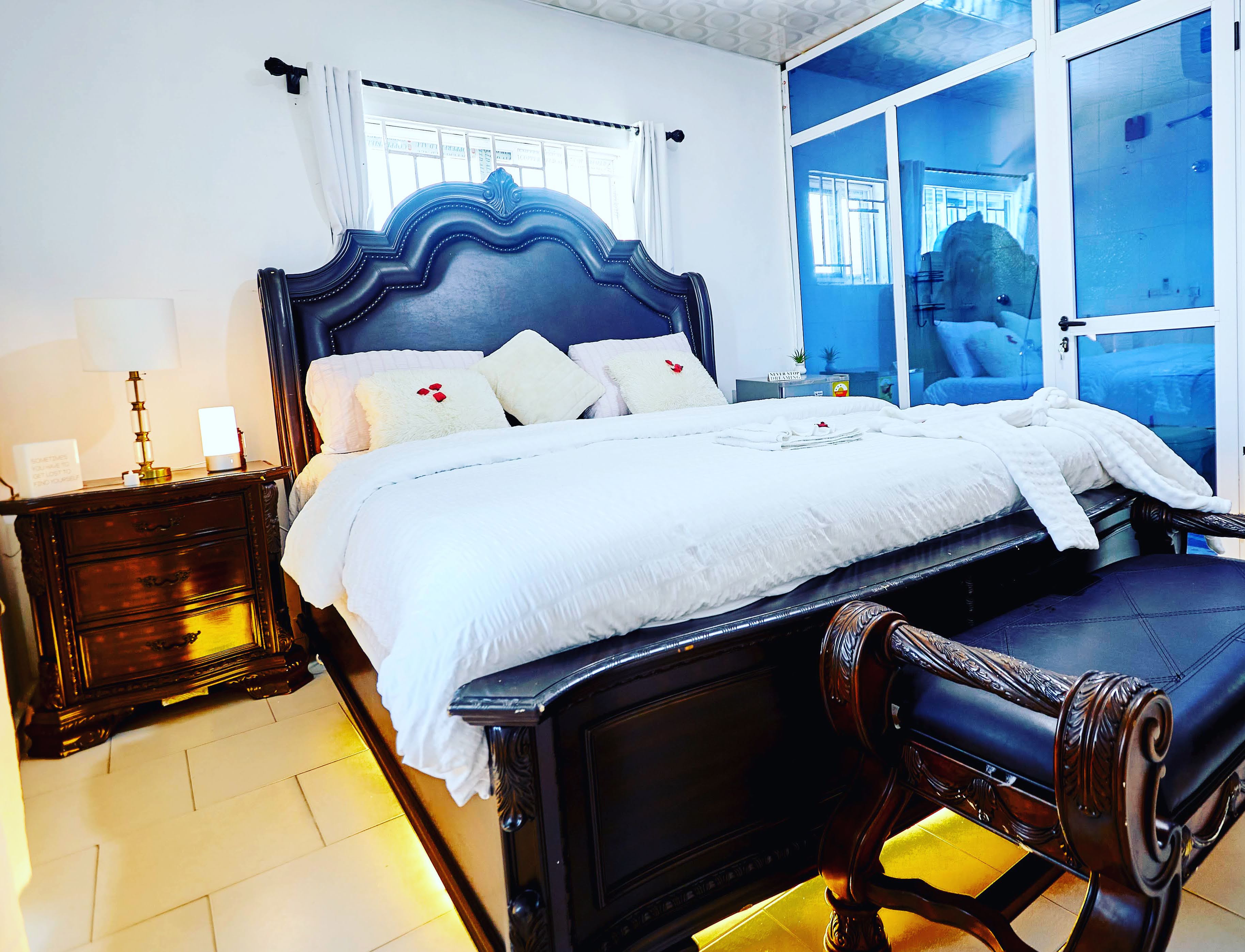 LUXURY CHALET